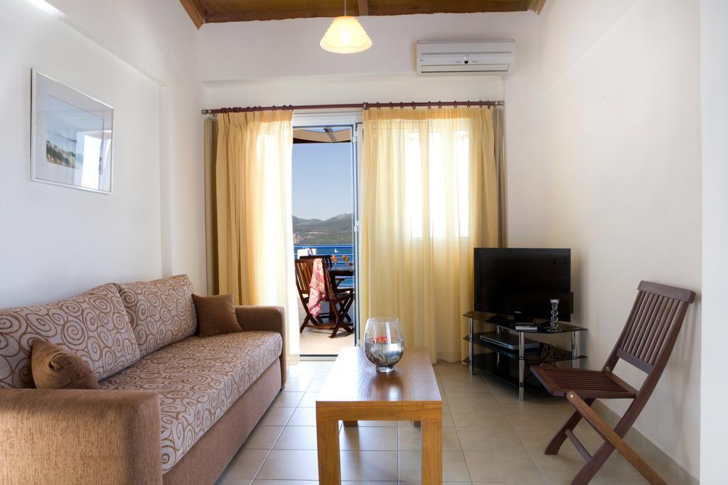 Adriatica Hotel Nikiana Extérieur photo