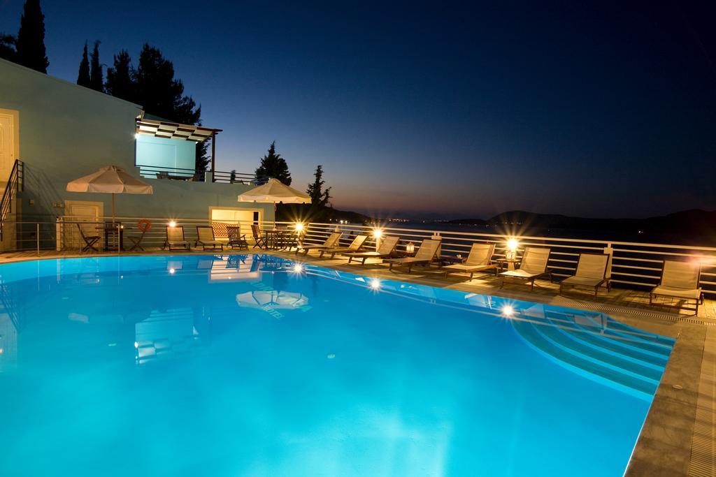 Adriatica Hotel Nikiana Extérieur photo