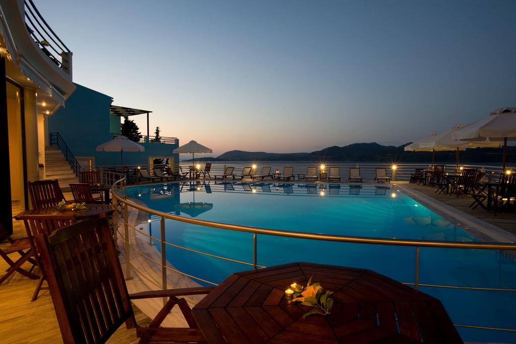Adriatica Hotel Nikiana Extérieur photo