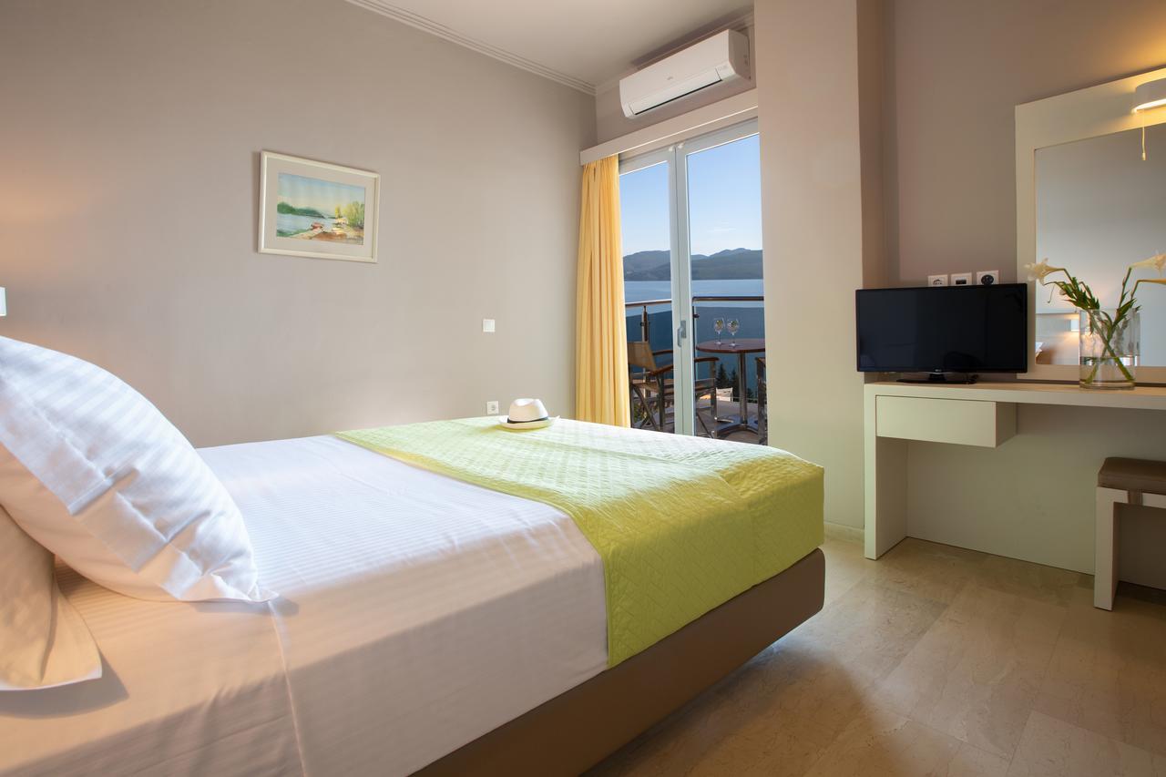 Adriatica Hotel Nikiana Extérieur photo